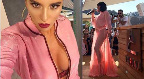 "Seksi hamile" pozundan sonra şimdi de emzirme fotoğrafı!