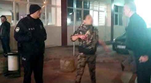 'Sevgilim bana büyü yaptı" dedi, ortalığı birbirine kattı