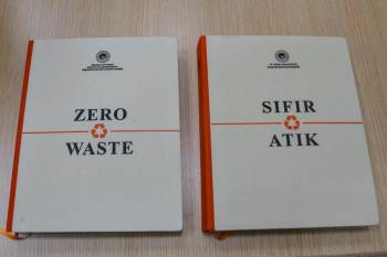 ‘Sıfır Atık’ Kitabında Bşeü’De Yerini Aldı
