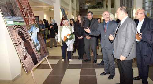 'Türkiye Ulu Camileri' resim sergisi