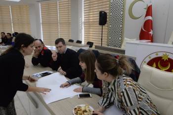 “Yerel Yönetimlerde Çocuk Hakları” Eğitimi Verildi
