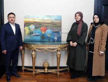 ‘Yetimler İftarı’ İle Ünlenen Ressam Şimdide Afyonkarahisar’I Renklerle Tanıtacak
