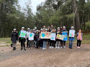 1 Eylül İmam Hatip Ortaokulu Öğrencilerinden “Doğanın Sesine Kulak Ver” Projesi
