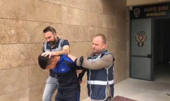 1 Kişinin Öldüğü 1 Kişinin De Yaralandığı Bıçaklı Kavgada Katil Zanlısı Tutuklandı
