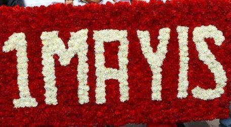 1 Mayıs’ta hayat duruyor mu? Okullar açık mı, tatil mi?