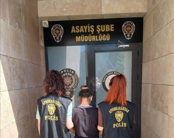 1 Yıl 8 Ay Hapis Cezası İle Aranan Şahıs Polis Takibiyle Yakalandı
