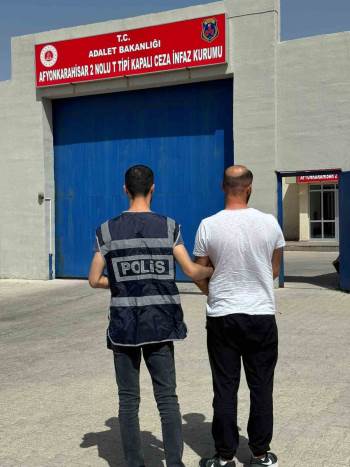 10 Suç Kaydı Ve Hapis Cezasıyla Aranan Şahıs Operasyonla Yakalandı
