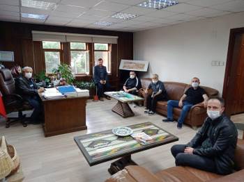 11 Mayıs’Ta Açılacak Erkek Ve Kadın Kuaförlerine Koruyucu Malzeme Desteği
