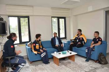 112 Acil Sağlık Hizmetleri İstasyonlarındaki Personeller İle Bir Araya Geldi
