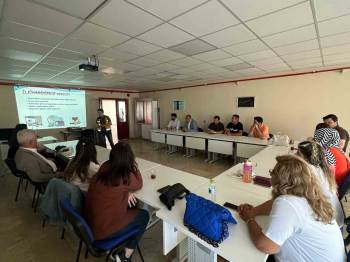 112 Çalışanları Yurt Çalışanlarına İlk Yardım Eğitimi Verdi
