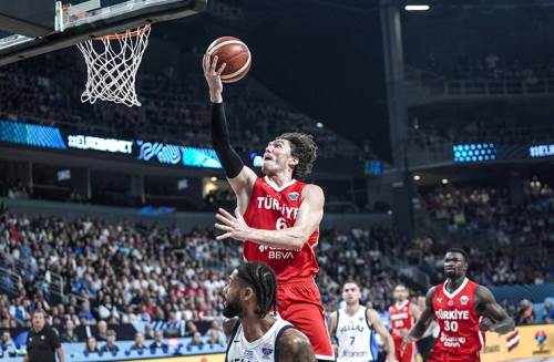 12 Dev Adam’dan tarihi zafer: Eskişehir'den tebrik mesajları