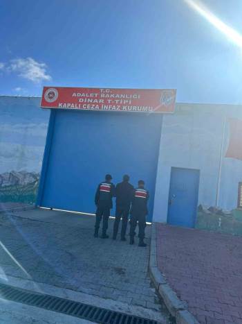 12 Yıl 18 Ay Hapis Cezası İle Aranan Şahsı Jandarma Yakaladı
