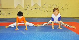 120 Sporcuya tekvando eğitimi