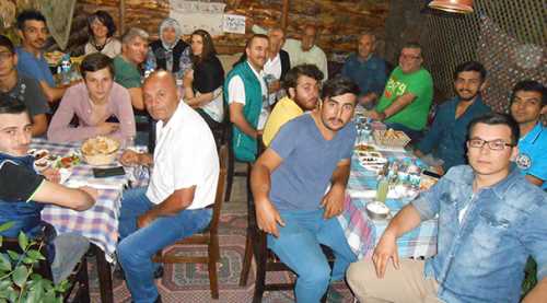 124 ÜYELERİ İFTARDA BULUŞTU