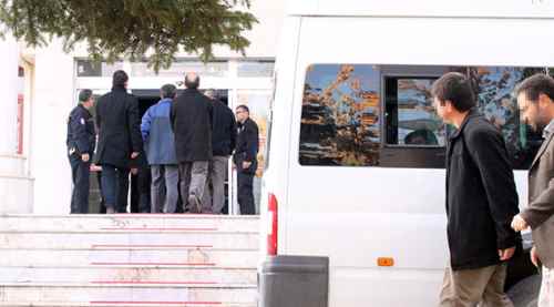 13 kişi FETÖ'den adliyeye sevk edildi