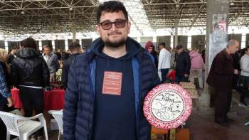 13 Yıldır Kaligrafi Sanatını İcra Ediyor
