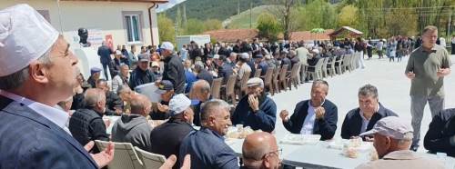 14 yıllık gelenek yüzlerce kişiyi aynı sofrada buluşturdu