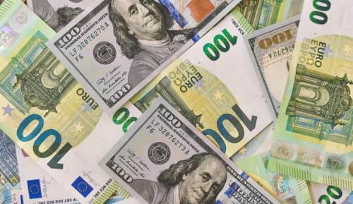 15 Kasım anlık döviz kuru: Dolar ve Euro’da hareketlilik sürüyor