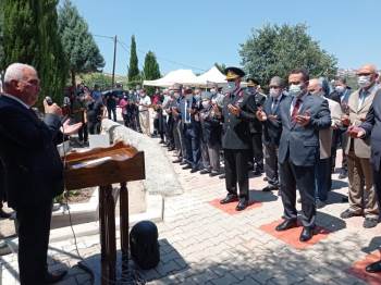 15 Temmuz Anma Programı Şehitlik Ziyaretiyle Başladı
