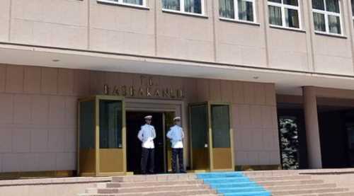 18 Başbakanlık çalışanı gözaltına alındı