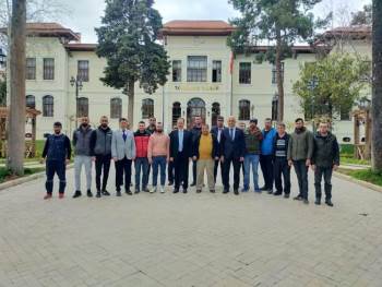 18 Gönüllü Çalışan Deprem Bölgesine Doğru Yola Çıktı
