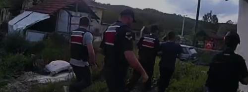 18 yıl 9 ay hapis cezası vardı: Jandarmadan kaçamadı