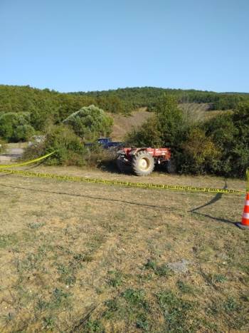 19 yaşındaki genç, traktörün altında can verdi