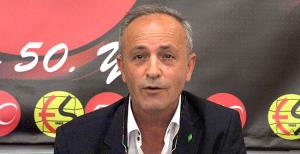 1 forvet ve 1 defans oyuncusu!