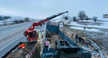 2 Tırın Çarpıştığı Kazada Bir Kişi Yaralandı
