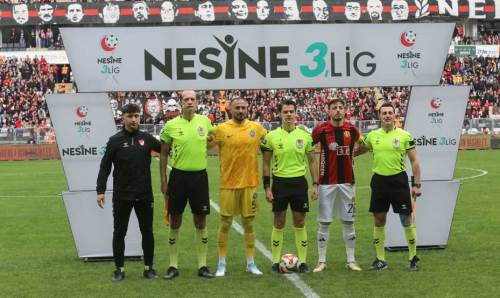 21 kez ilk 11’de forma giydi