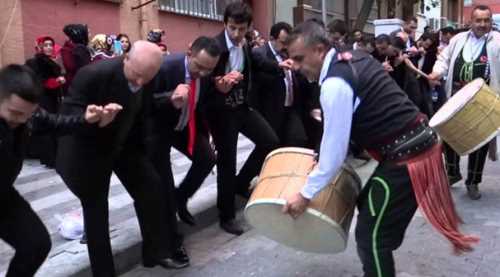 22 Kentte sokak düğünü yasaklandı