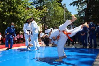 23 Branşta Düzenlenen Yaz Spor Okulları Başladı
