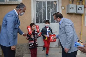 23 Nisan’Da Evde Kalan Çocuklar Unutulmadı
