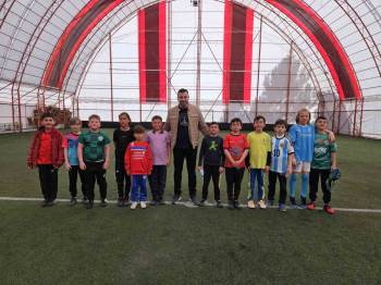 23 Nisan İlkokullar Arası Halı Saha Turnuvası Başladı
