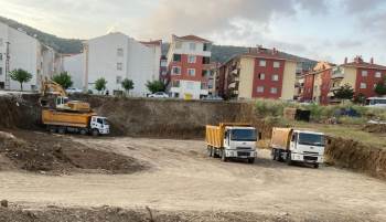 24 Derslik Okulun Yapımına Başlanıldı
