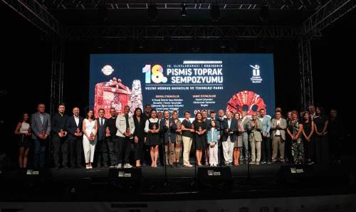 25 yıllık sanat geleneği Eskişehir’de yeni eserle taçlandı: “Atatürk ve Çocuklar”