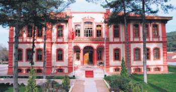 3 Gündür Ödeme Sisteme Çalışmayan Belediyeye Tepki
