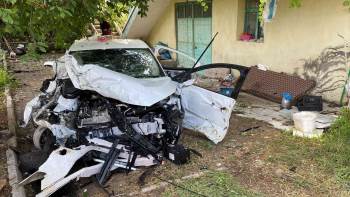 3 Kişinin Ağır Yaralandığı Korkunç Kaza Güvenlik Kamerasında
