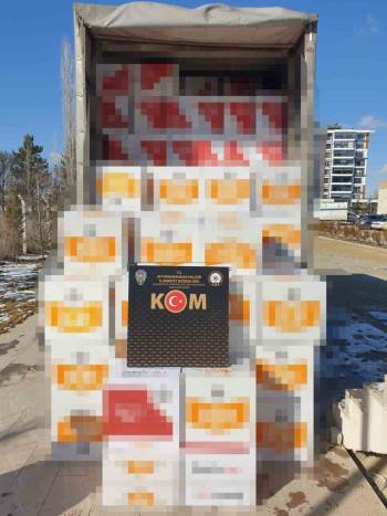 3 Milyon 600 Bin Adet Sahte Bandrollü Makaron Ele Geçirildi
