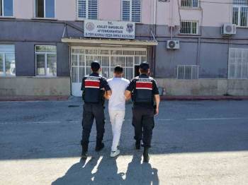 3 Yıl 7 Ay 10 Gün Hapis Cezasıyla Aranan Şahıs Yakalandı
