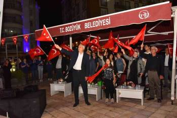 30 Ağustos’Ta Atatürk Oratoryosu “Sen Başla, Bitiren Bulunur” Sahnelendi
