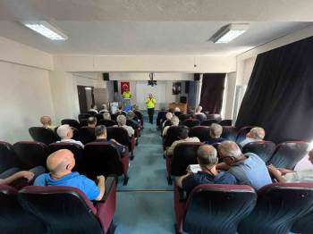 30 Fahri Trafik Müfettişleriyle Değerlendirmeler Yapıldı
