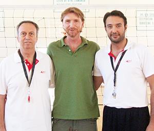 30 yıl sonra aynı salonda