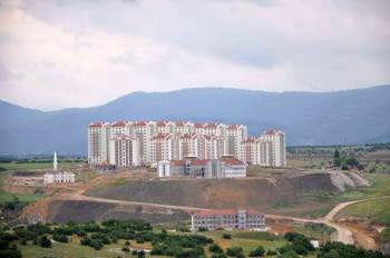 332 Konut İçin 2 Bin 202 Kişi Başvuruda Bulundu
