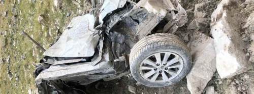 350 metrelik uçurumdan düştü!