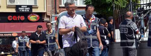 38 polis Adliye'ye sevk edildi