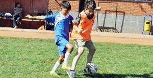 4 futbolcu altyapıya