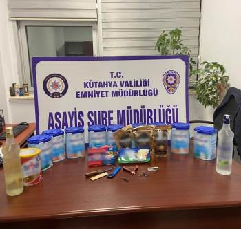 4 İş Yerinden Bebek Maması Ve Alkollü İçki Çalan Şüpheli Yakalandı
