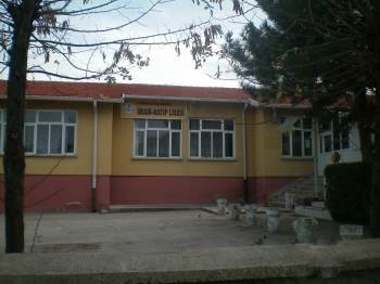 4 Öğretmenin Korona Testi Pozitif Çıkınca Yüz Yüze Eğitime Ara Verildi
