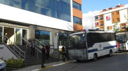 44 Şirkete şafakta FETÖ baskını